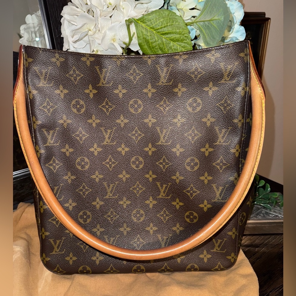 Louis Vuitton purse